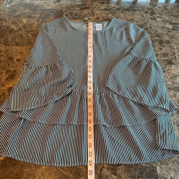 Time & Tru Womens Top Size M Navy Blue White Stripe Bell Sleeve Round Neck​ - Picture 4 of 8